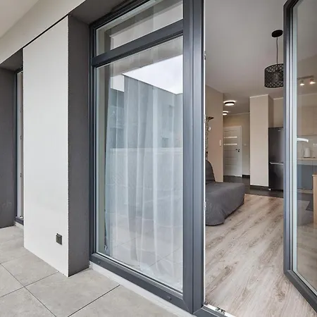 Airport Homely By Bookinghost Apartmán Poznaň