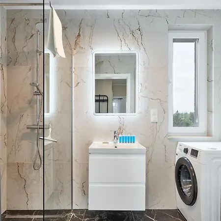 Airport Homely By Bookinghost Apartmán *