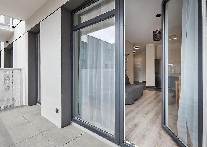 Airport Homely By Bookinghost Apartman Poznań