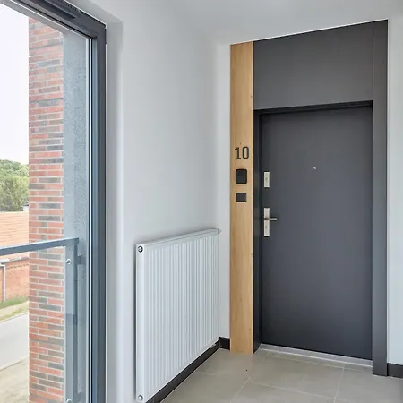 Airport Homely By Bookinghost Apartment