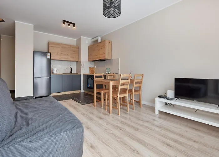 아파트 Airport Homely By Bookinghost 포즈난